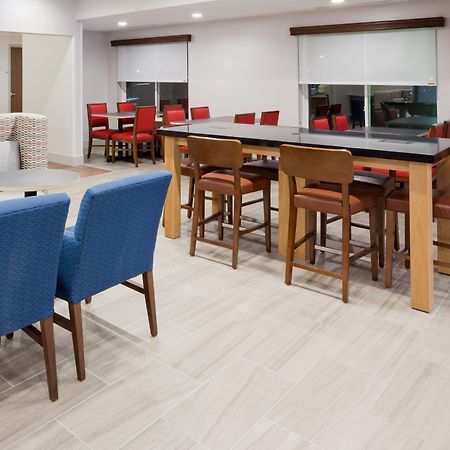 Holiday Inn Express & Suites - Dickinson By Ihg Exterior foto