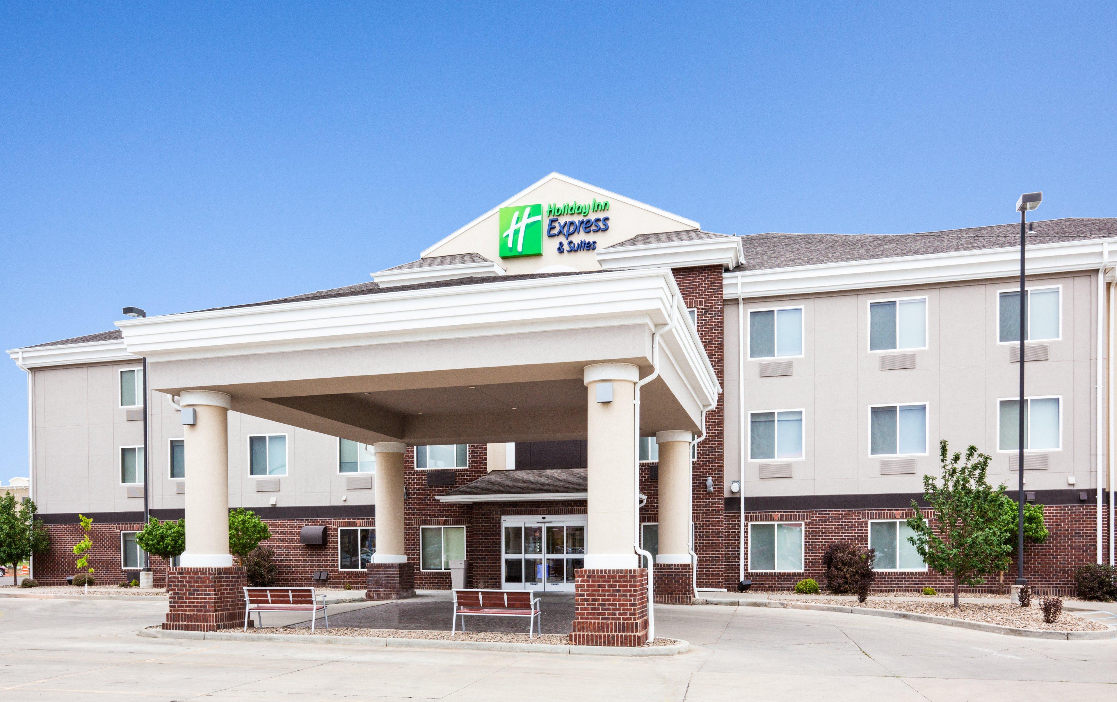 Holiday Inn Express & Suites - Dickinson By Ihg Exterior foto
