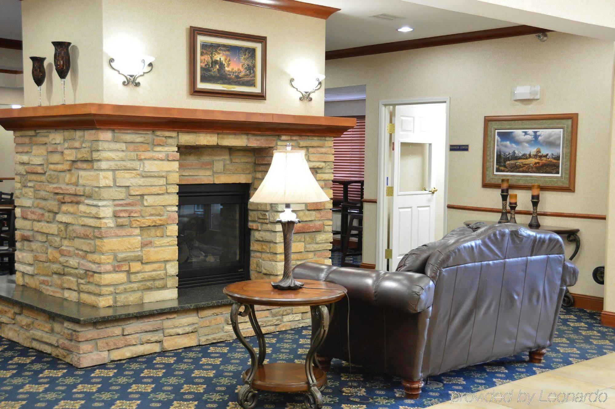 Holiday Inn Express & Suites - Dickinson By Ihg Exterior foto