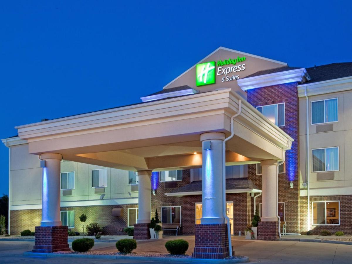 Holiday Inn Express & Suites - Dickinson By Ihg Exterior foto